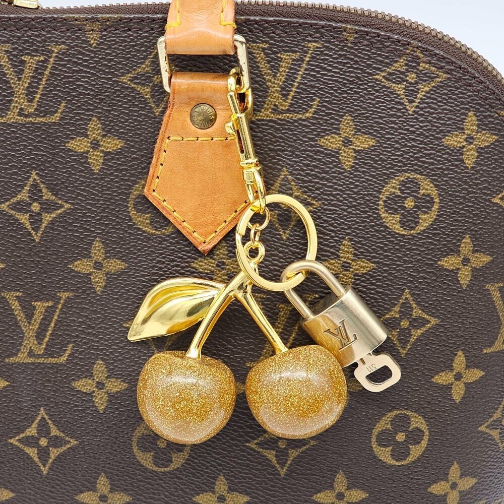 Louis Vuitton Gold Lock 🔑 Authentic LV Padlock + Bag Unbranded Cherry Charm - Picture 7 of 7